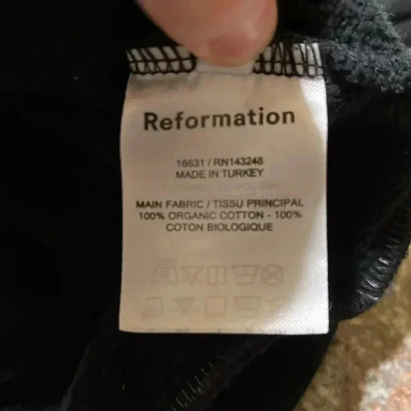 EUC Reformation Hunter Crop Sweatshirt 100% Organic Cotton Black Sz Small - Picture 10 of 12